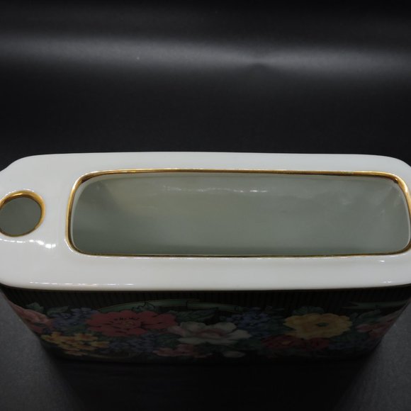 Neiman Marcus Porcelain Notepad/Pen Holder - Picture 5 of 14